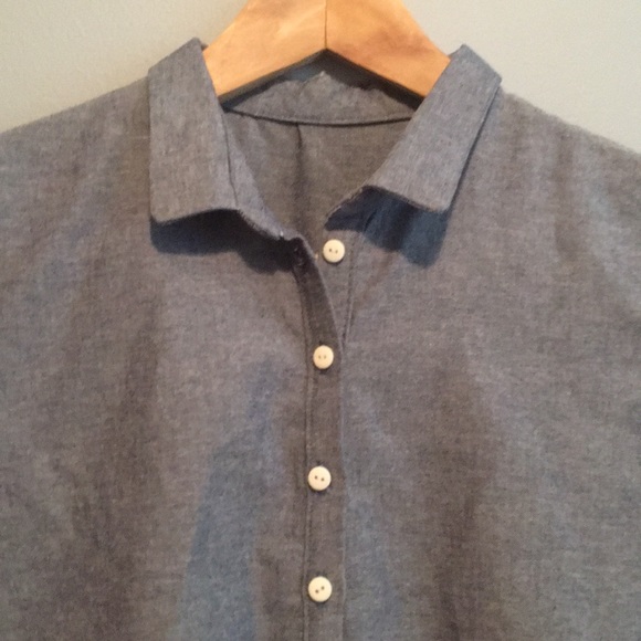 Chambray peplum blouse - Picture 2 of 4